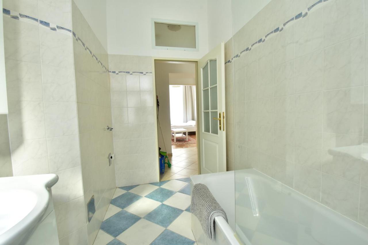 Universum Apartment 3 Vienna Luaran gambar